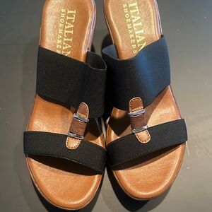 Italian Shoemakers Black Elastic Strap Slide Sandals with Brown Footbed
